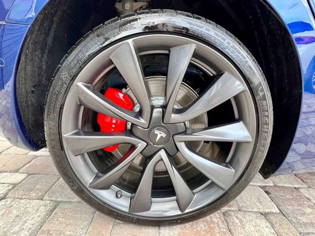 2020 Tesla Model 3 Image 21