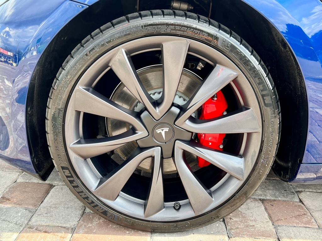 2020 Tesla Model 3 Image 22
