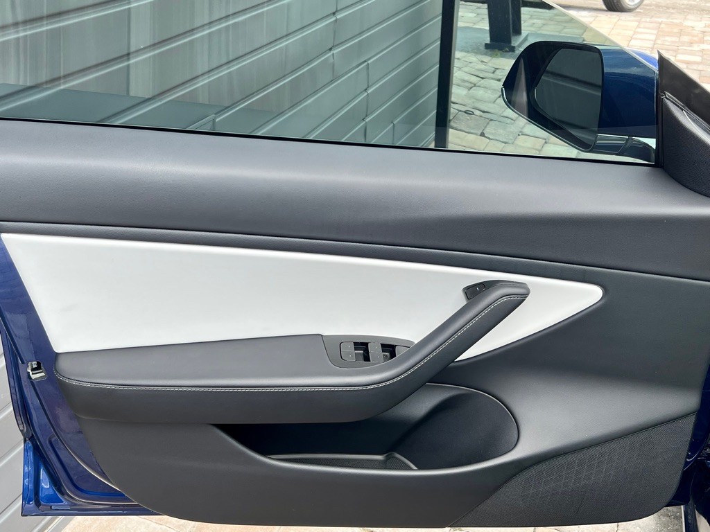 2020 Tesla Model 3 Image 38