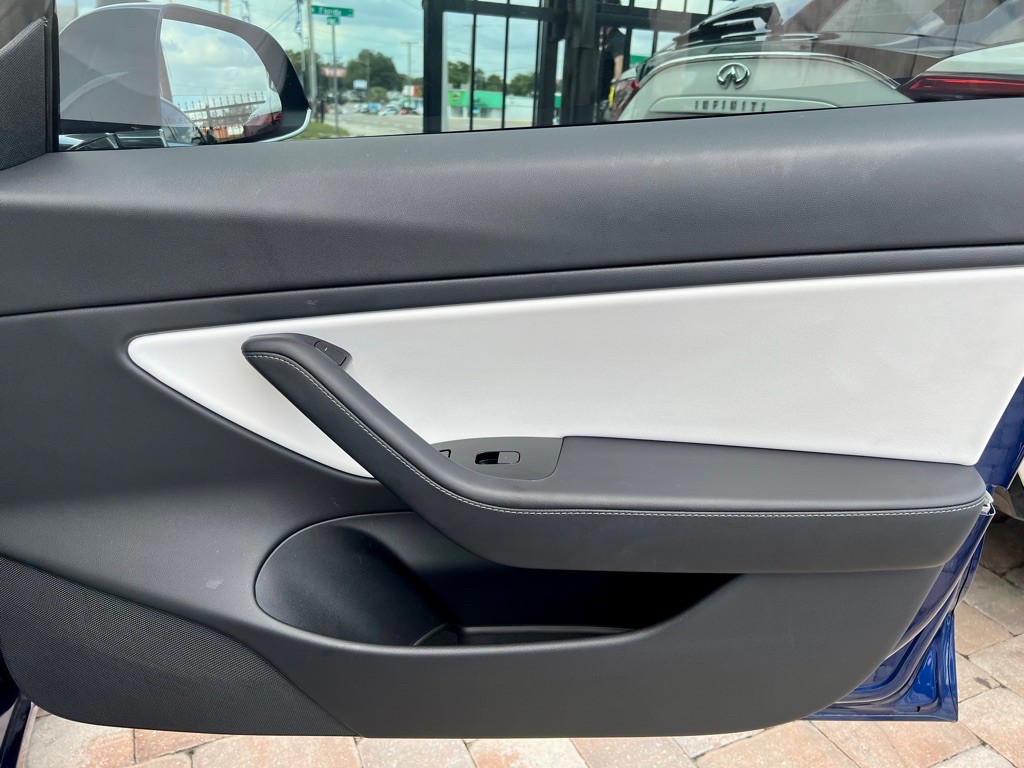 2020 Tesla Model 3 Image 45