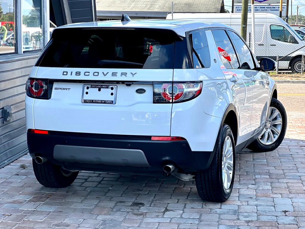 2019 Land Rover Discovery Sport Image 2