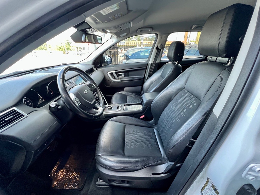 2019 Land Rover Discovery Sport Image 13