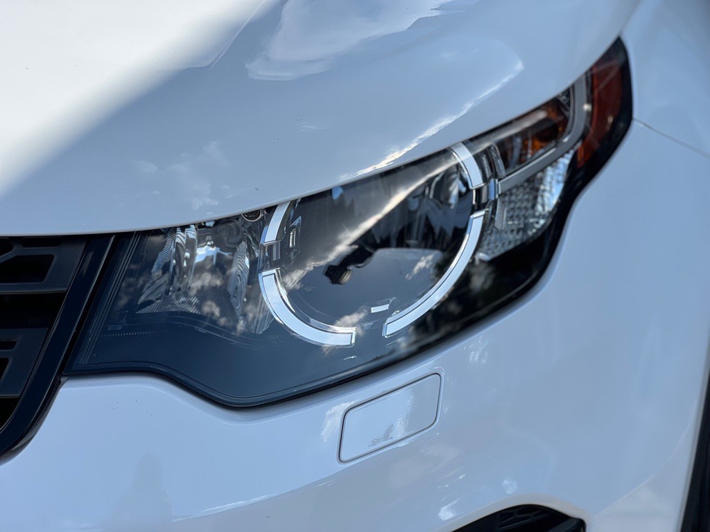 2019 Land Rover Discovery Sport Image 29
