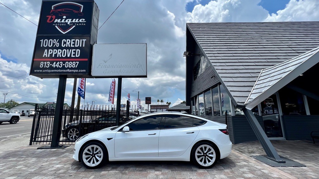 2022 Tesla Model 3 Image 7