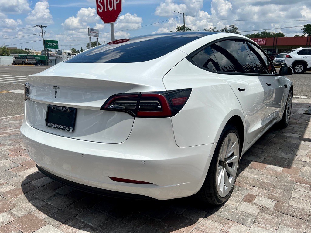 2022 Tesla Model 3 Image 10
