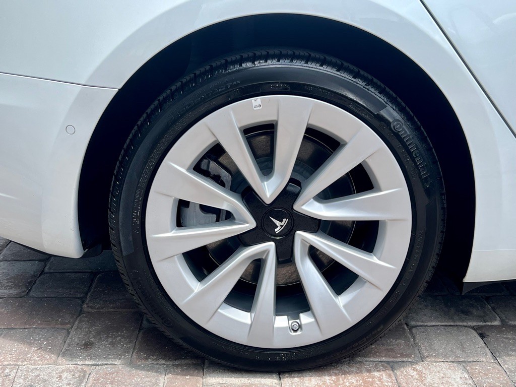 2022 Tesla Model 3 Image 13