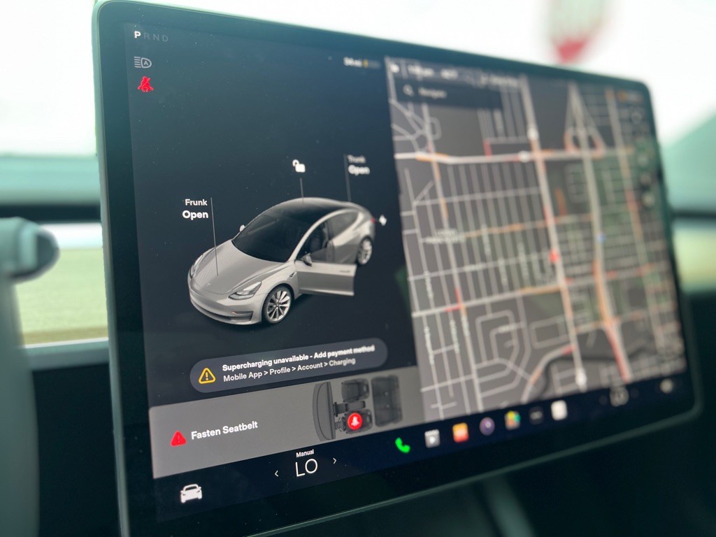 2022 Tesla Model 3 Image 16