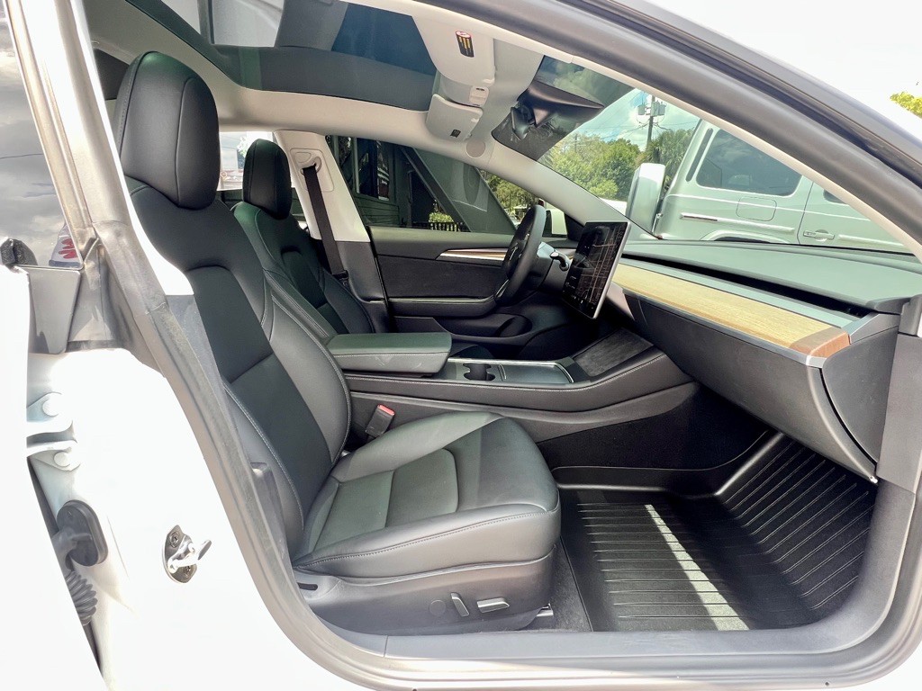 2022 Tesla Model 3 Image 22