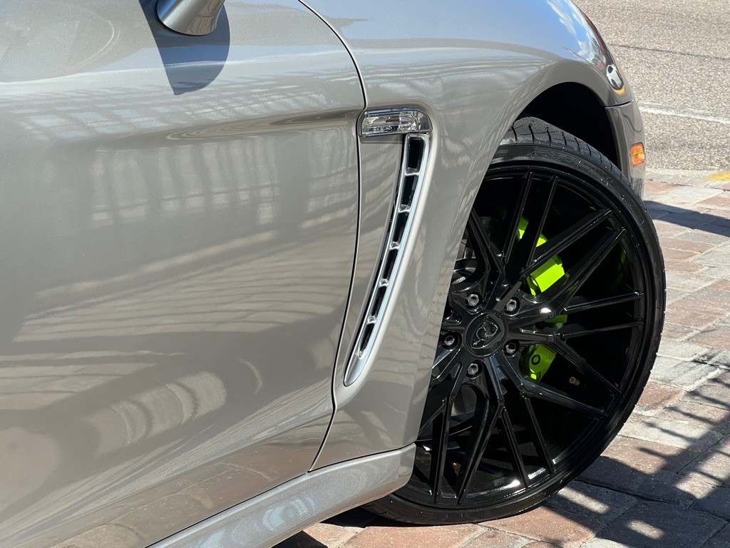 2012 Porsche Panamera Image 30