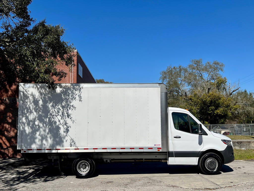 2019 Mercedes-Benz Sprinter Image 5