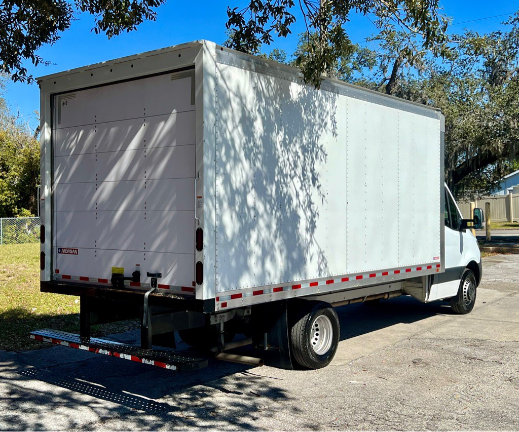 2019 Mercedes-Benz Sprinter Image 8