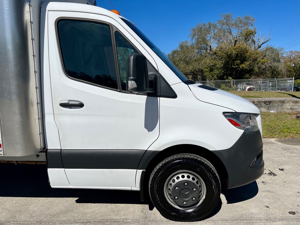 2019 Mercedes-Benz Sprinter Image 21