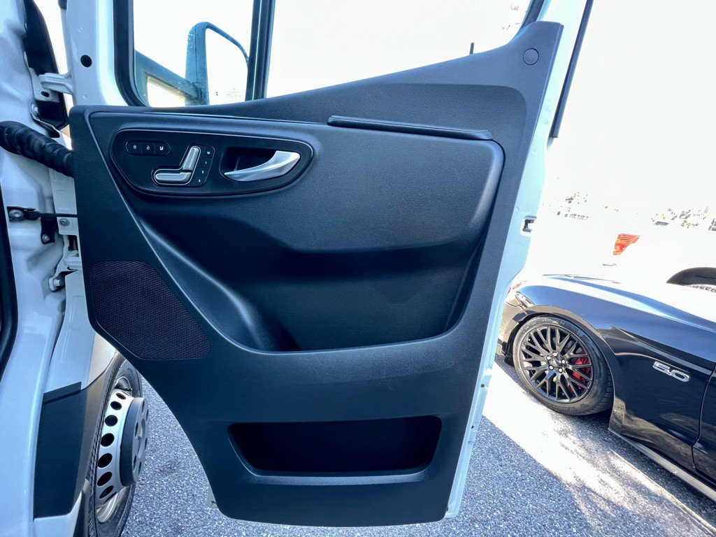 2019 Mercedes-Benz Sprinter Image 39