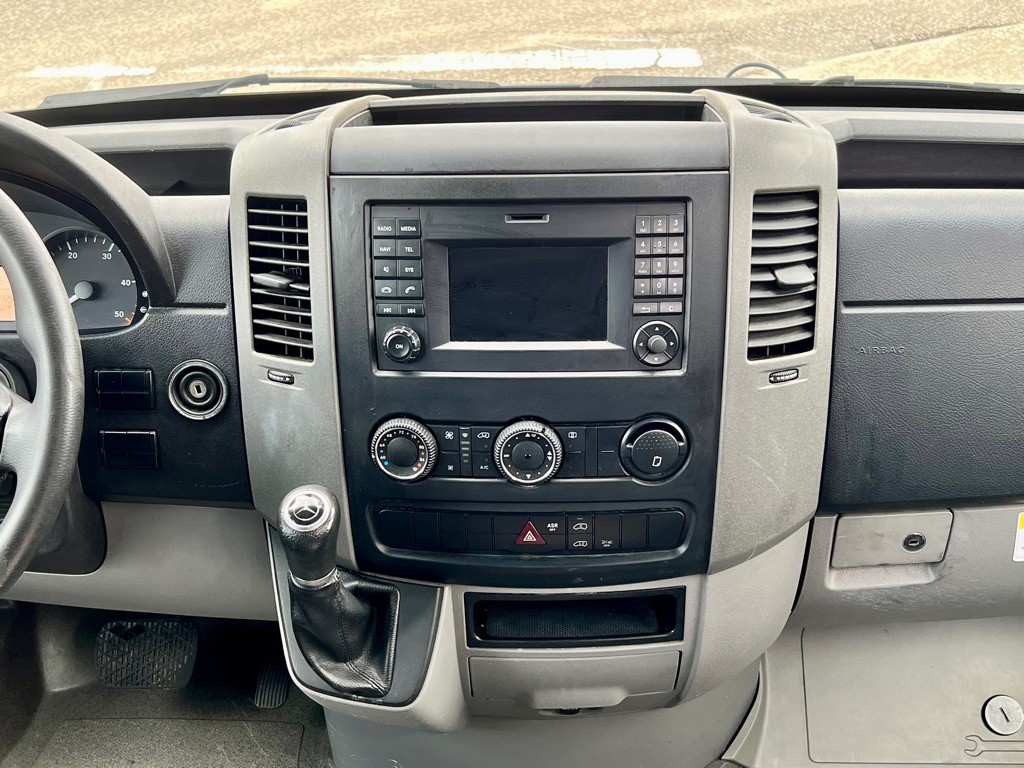 2018 Mercedes-Benz Sprinter Image 14
