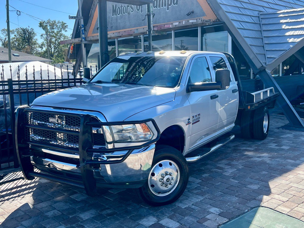 2014 RAM 3500 Image 36