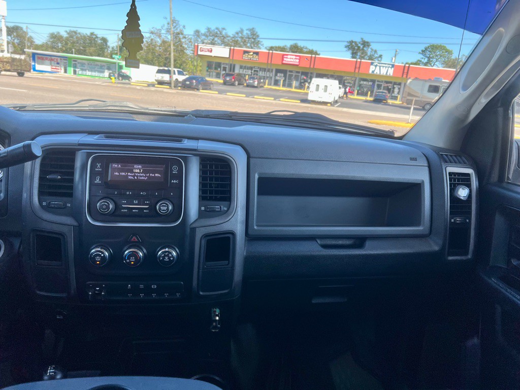 2014 RAM 3500 Image 28