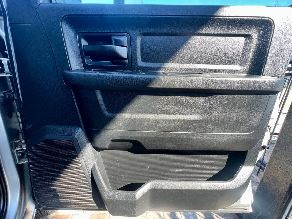 2014 RAM 3500 Image 33