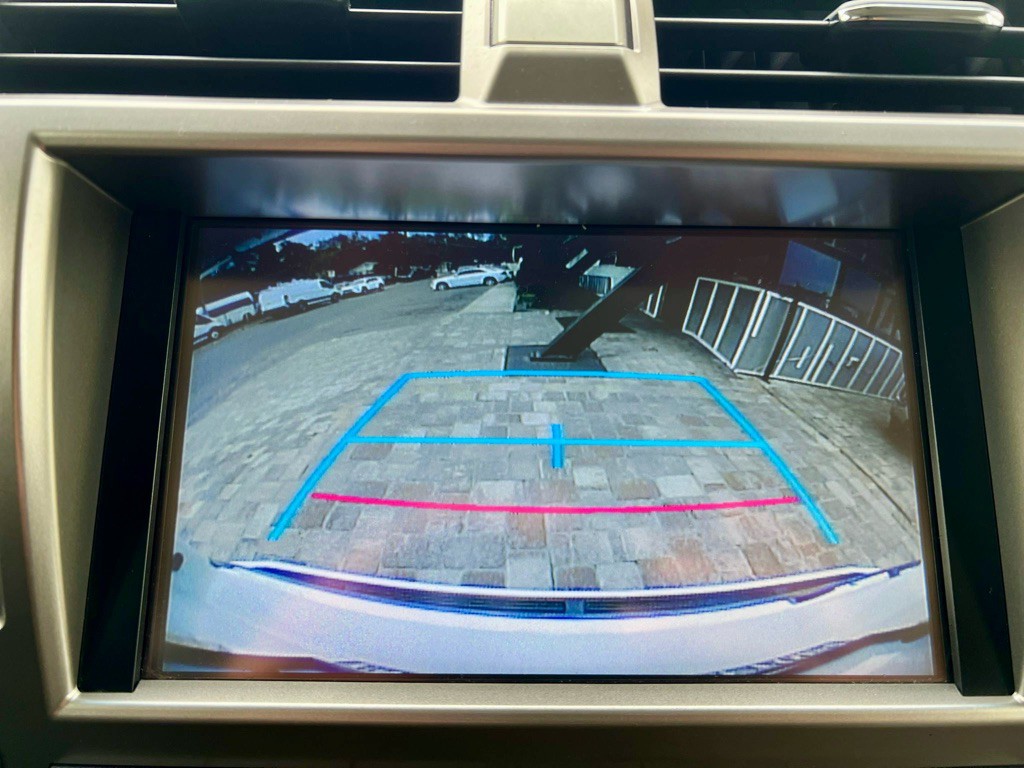 2017 Lexus GX Image 14