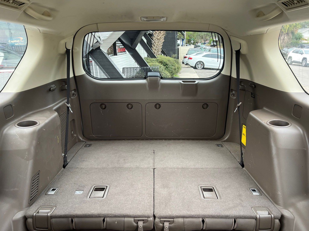 2017 Lexus GX Image 23