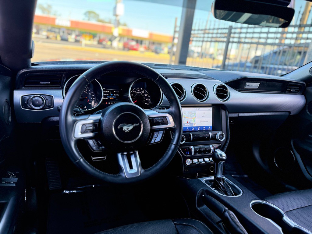 2022 Ford Mustang Image 13