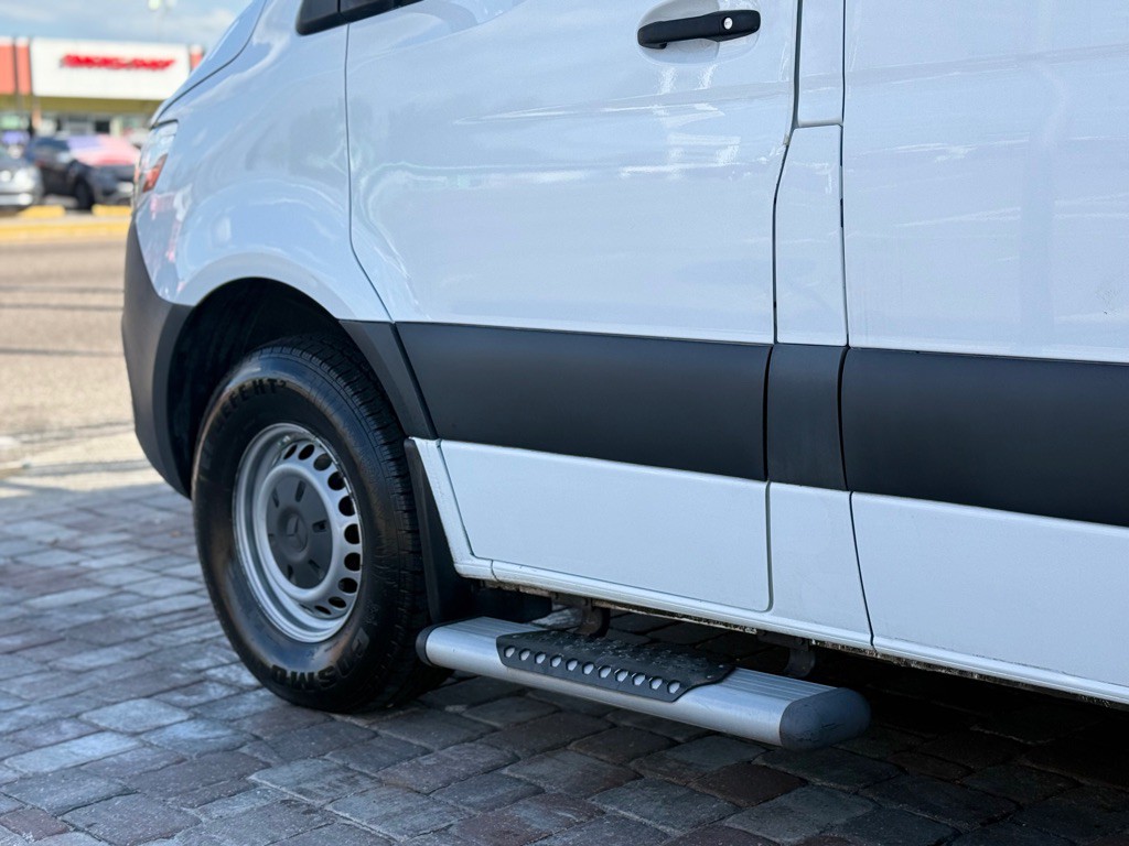 2020 Mercedes-Benz Sprinter Image 8