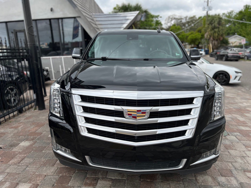 2020 Cadillac Escalade Image 3