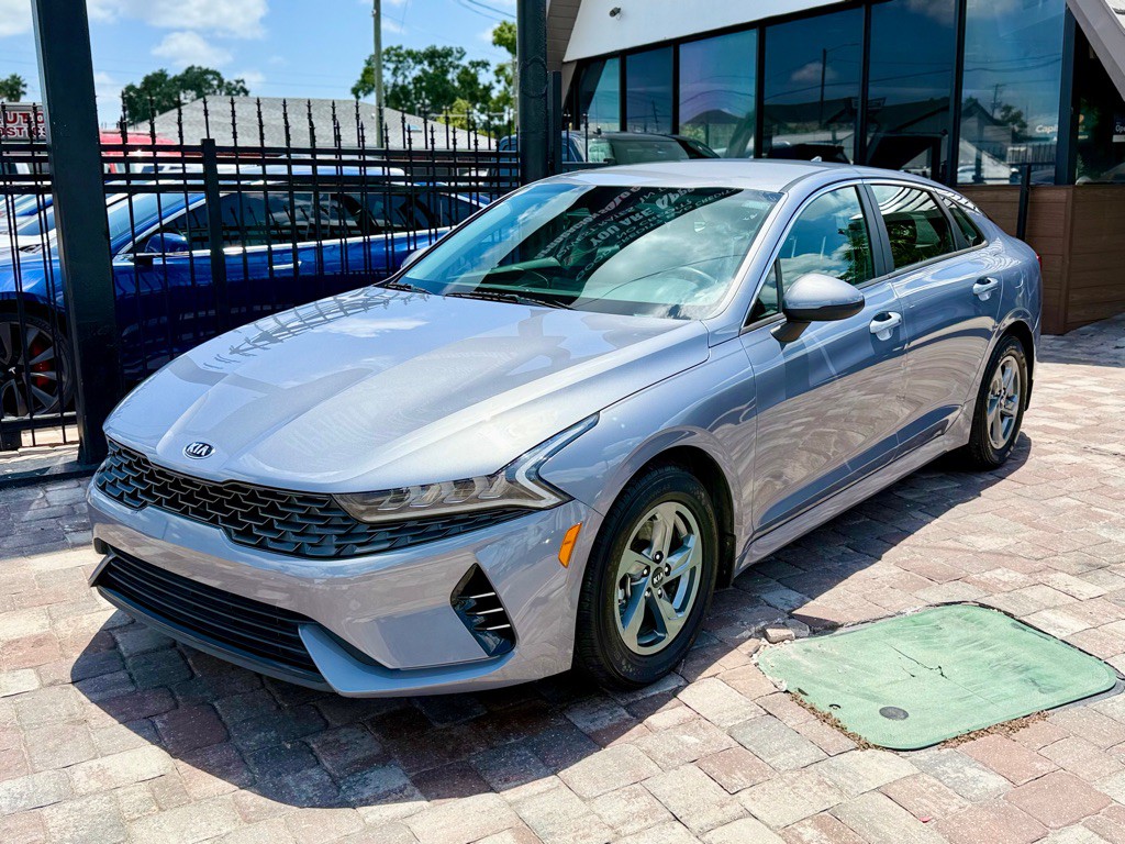2021 Kia K5 Image 5