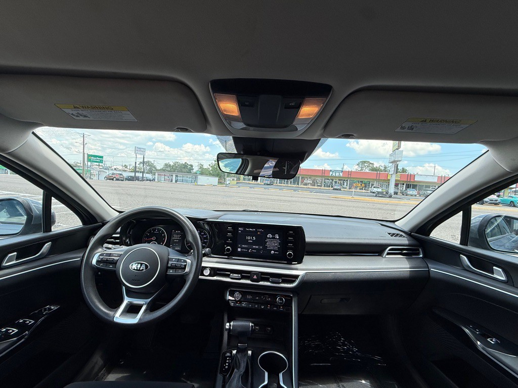 2021 Kia K5 Image 14