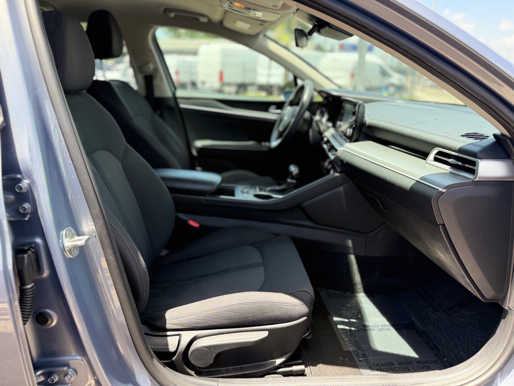 2021 Kia K5 Image 22