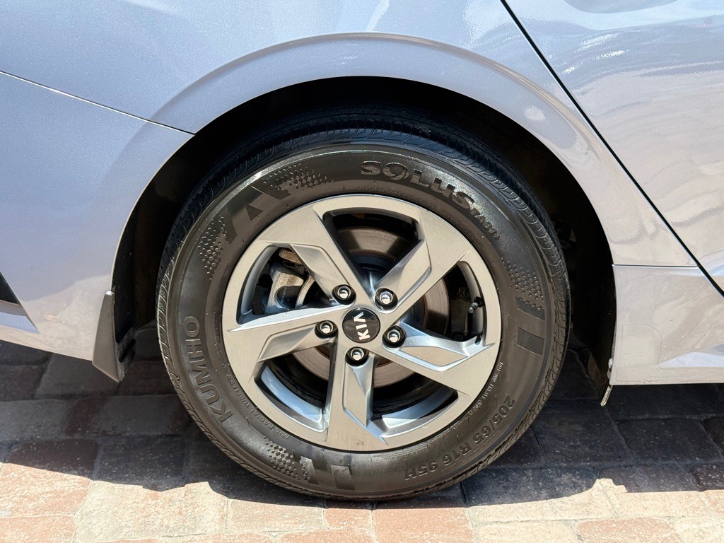 2021 Kia K5 Image 29