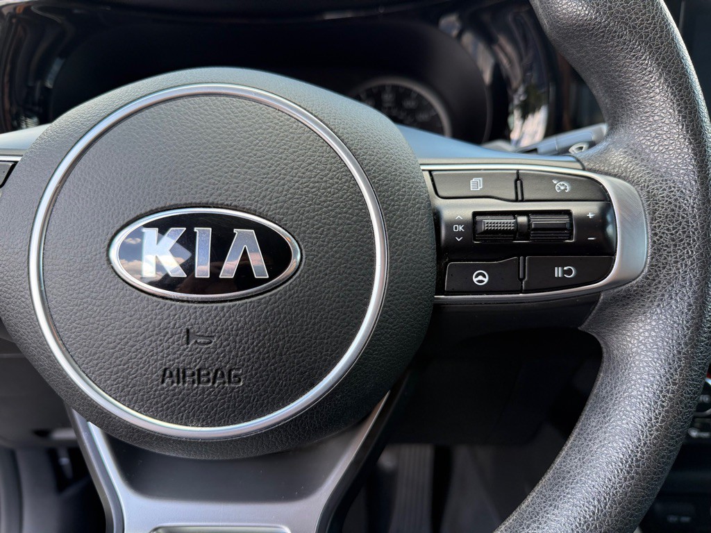 2021 Kia K5 Image 35