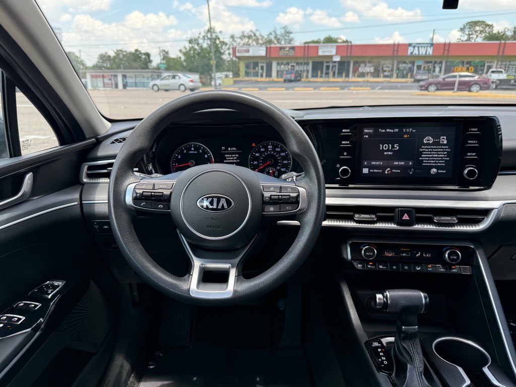 2021 Kia K5 Image 38