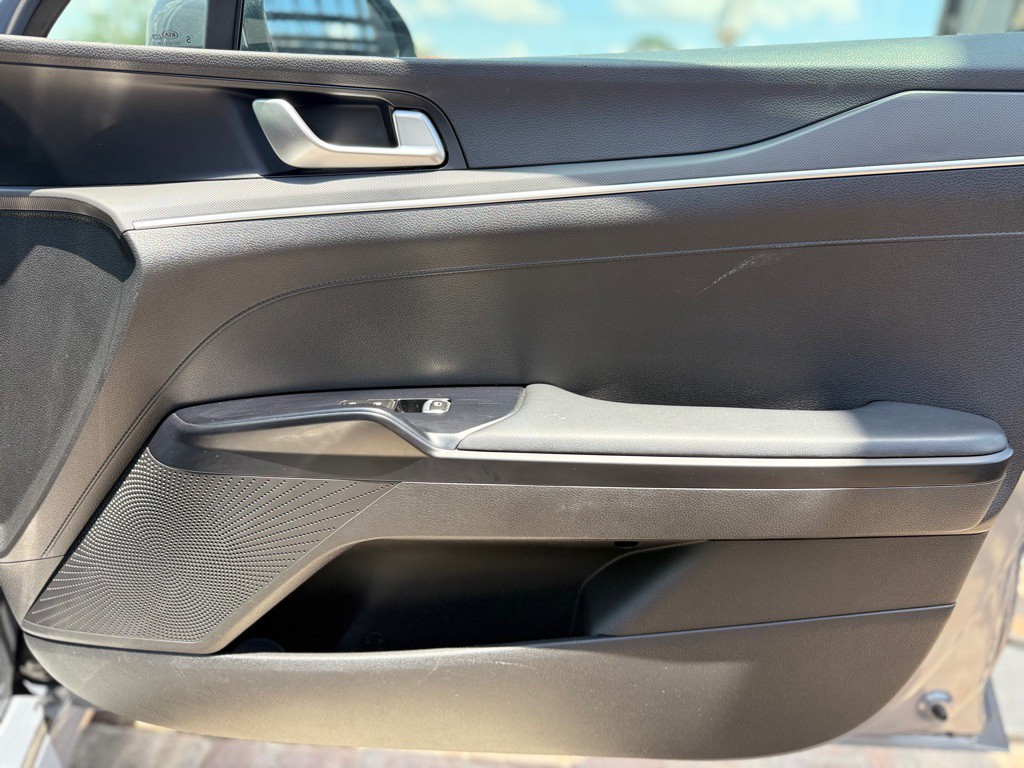 2021 Kia K5 Image 43