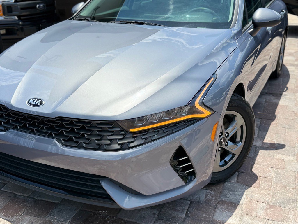 2021 Kia K5 Image 46