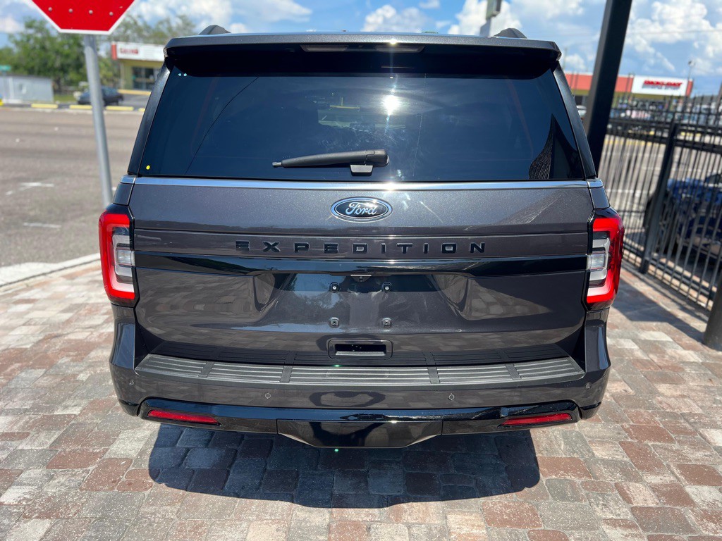 2022 Ford Expedition Image 6