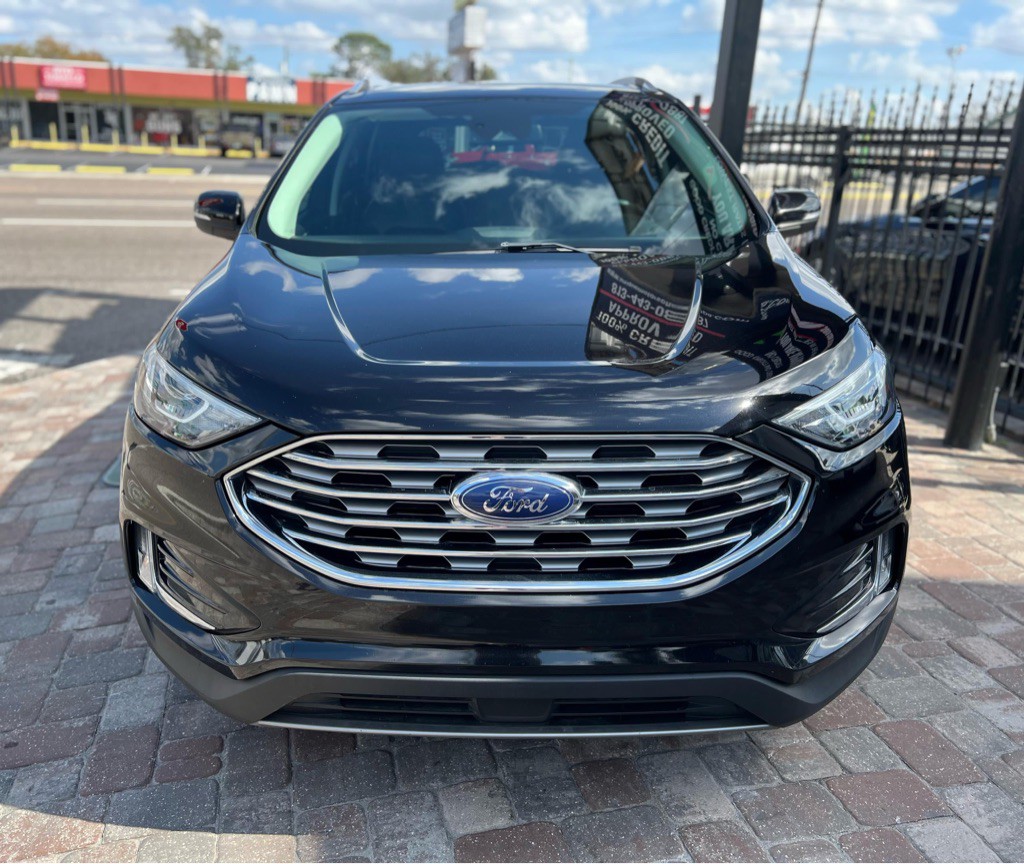 2020 Ford Edge Image 3
