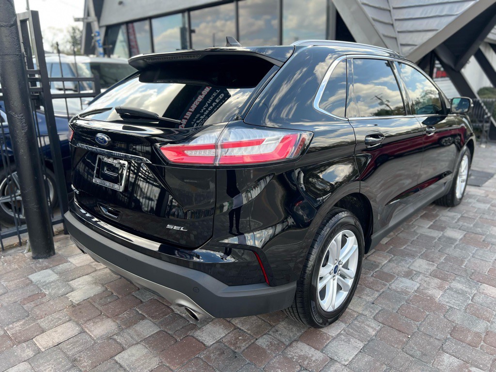 2020 Ford Edge Image 6