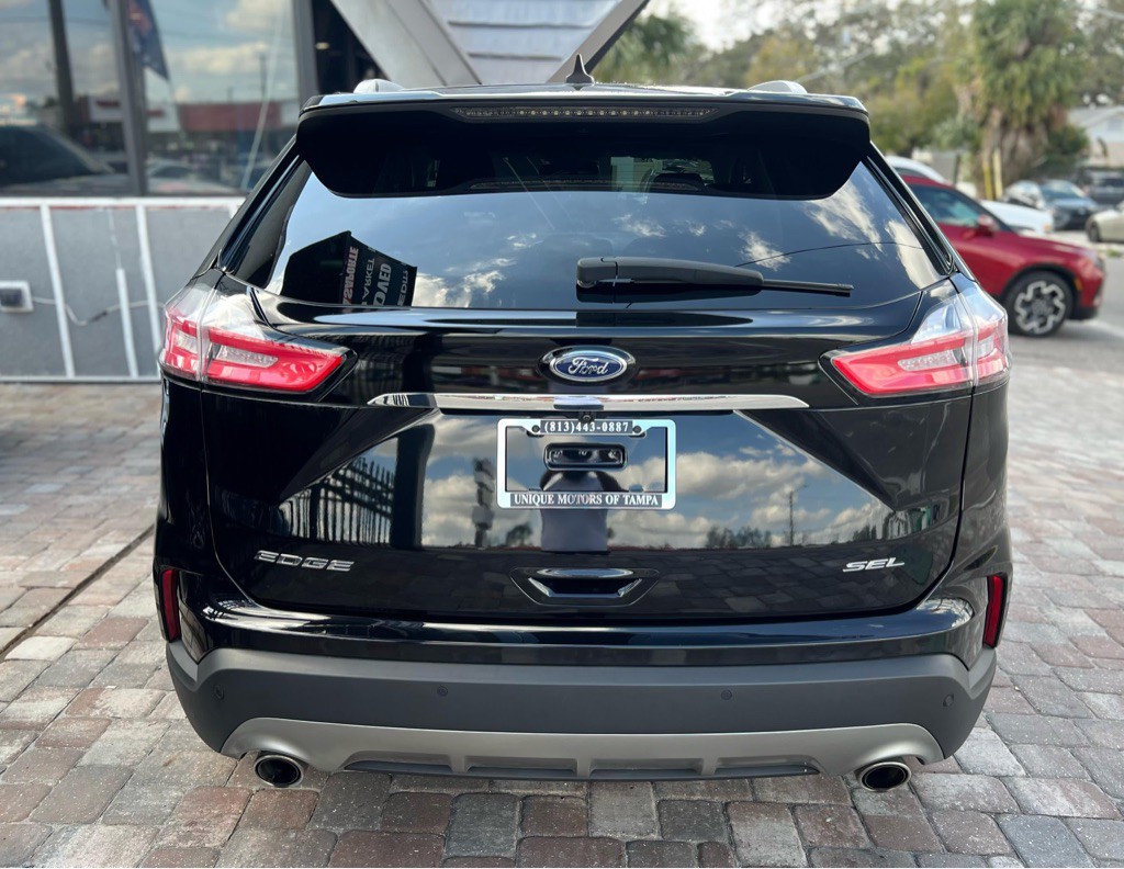 2020 Ford Edge Image 7
