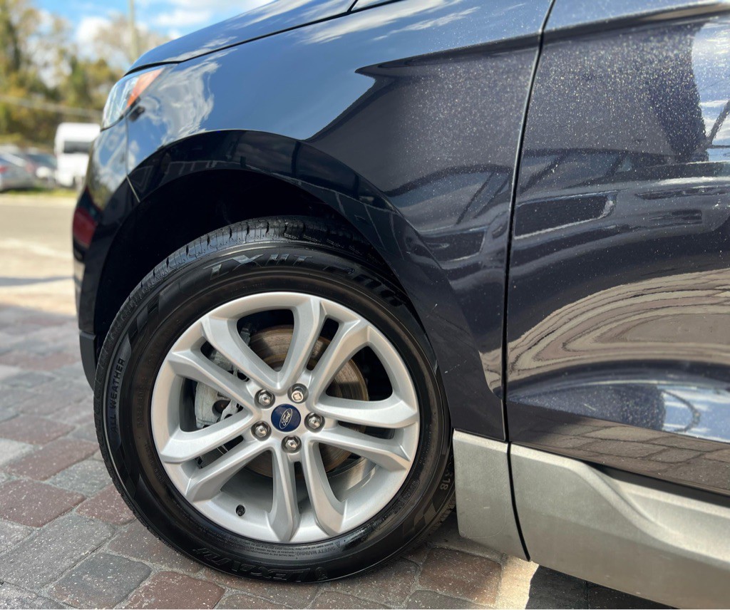 2020 Ford Edge Image 10