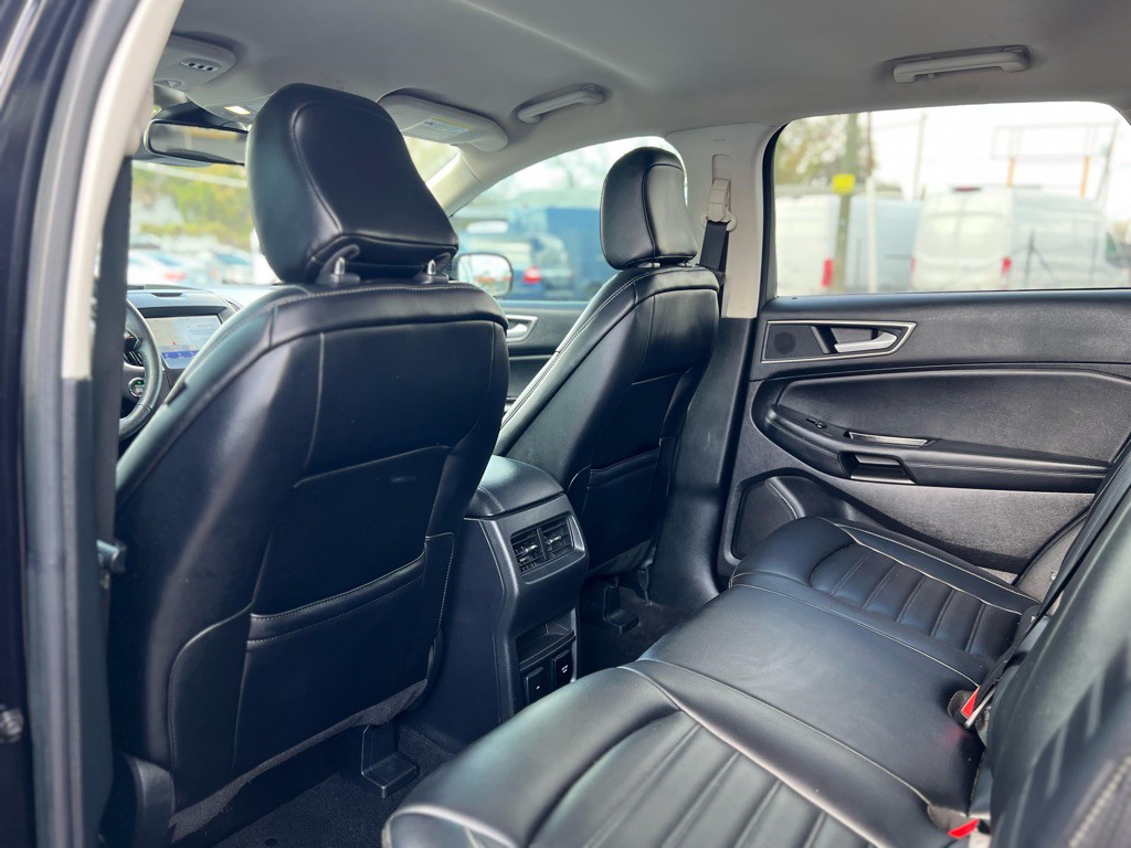 2020 Ford Edge Image 14