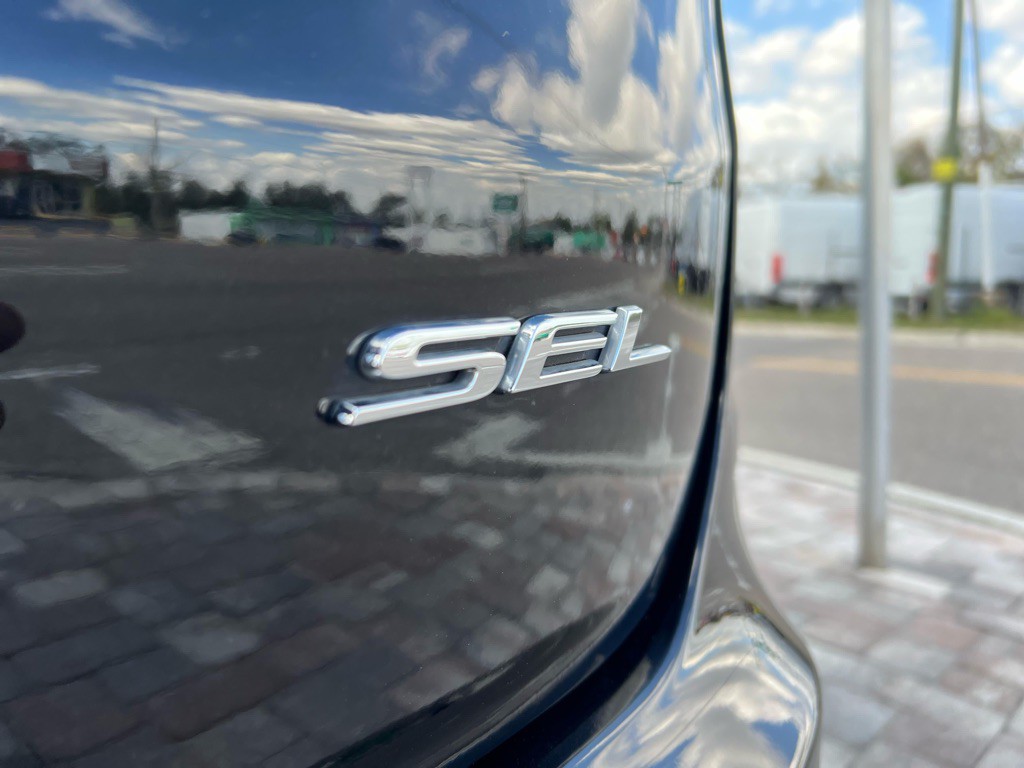 2020 Ford Edge Image 22