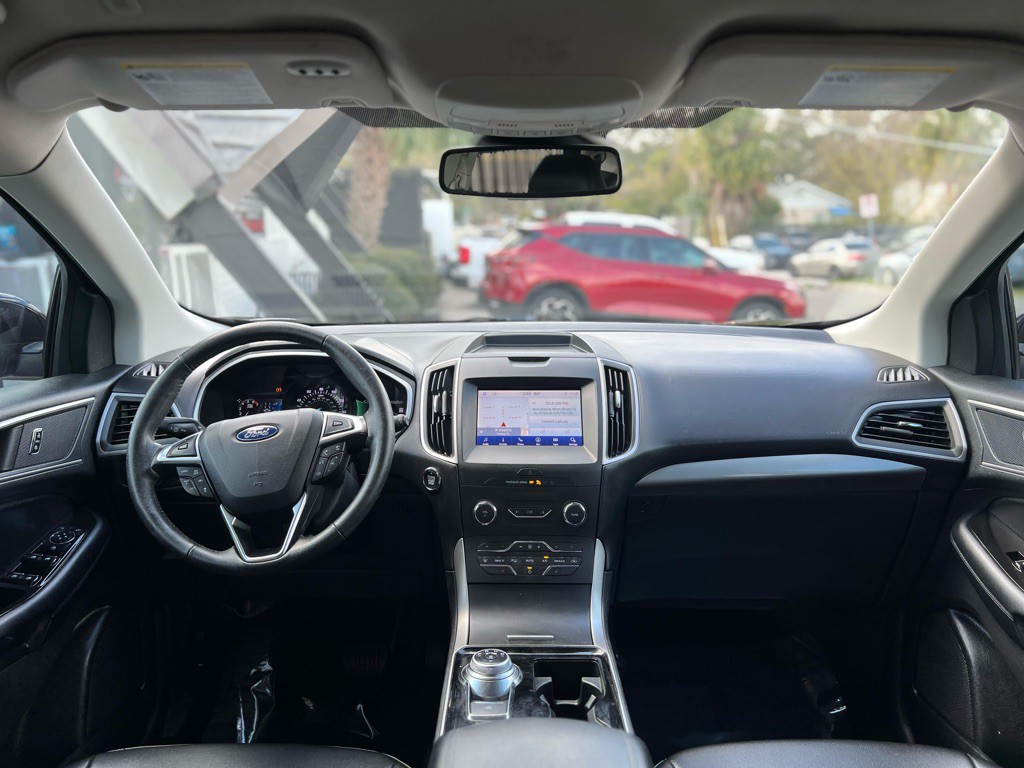2020 Ford Edge Image 28
