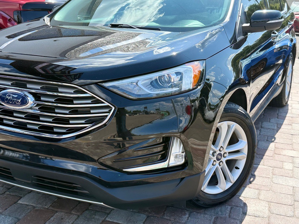 2020 Ford Edge Image 32