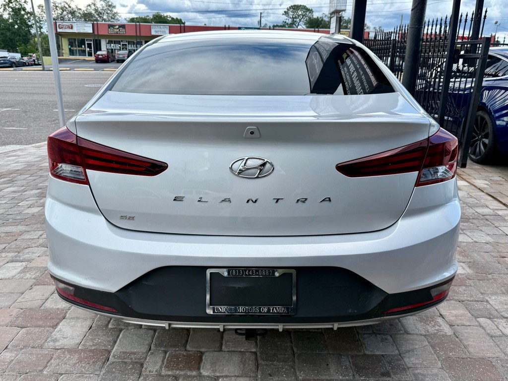 2019 Hyundai Elantra Image 7