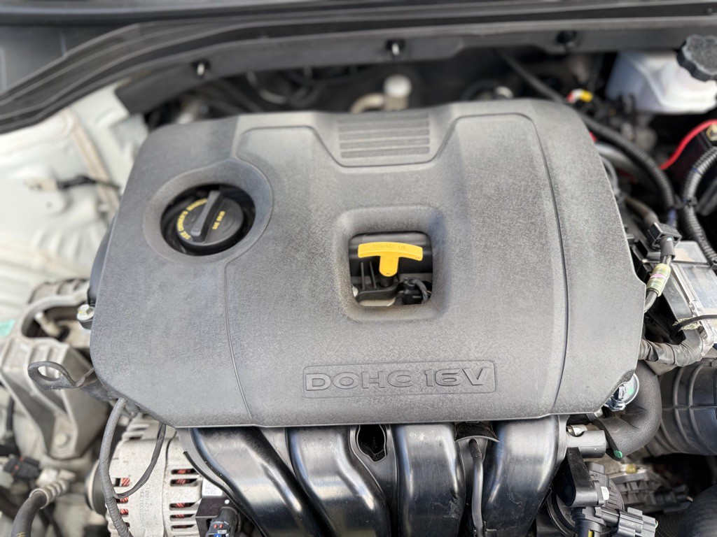 2019 Hyundai Elantra Image 19