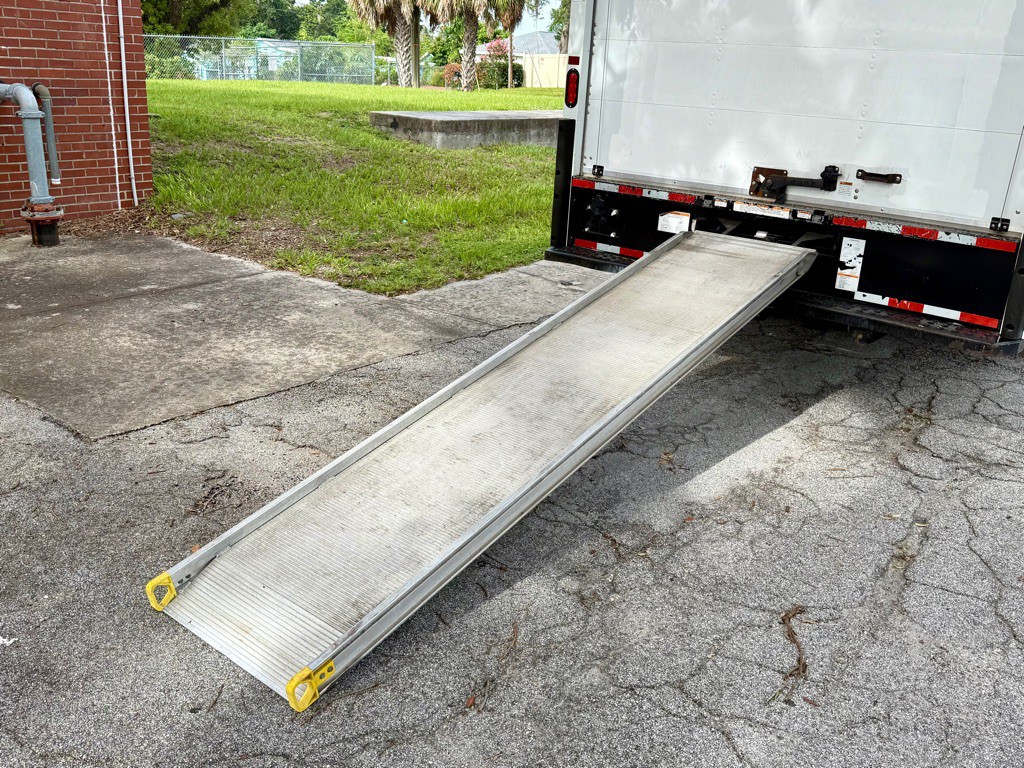 2022 Ford Econoline Image 9