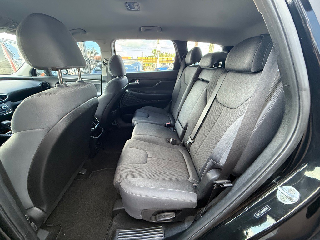 2019 Hyundai Santa Fe Image 17