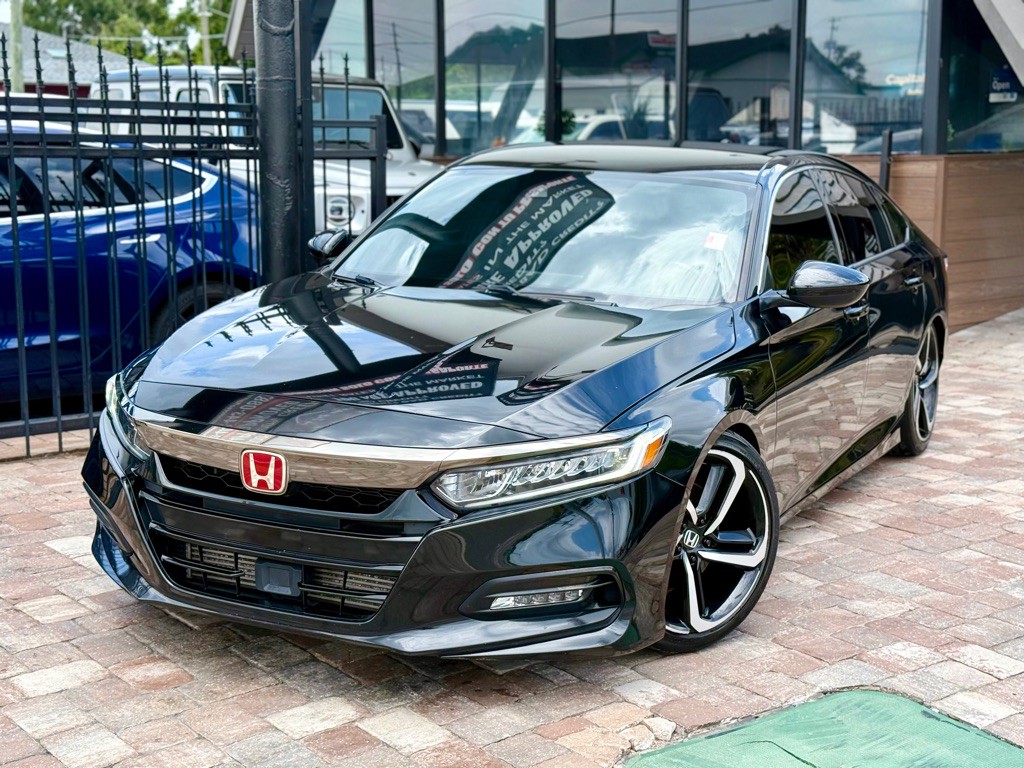 2018 Honda Accord Image 1