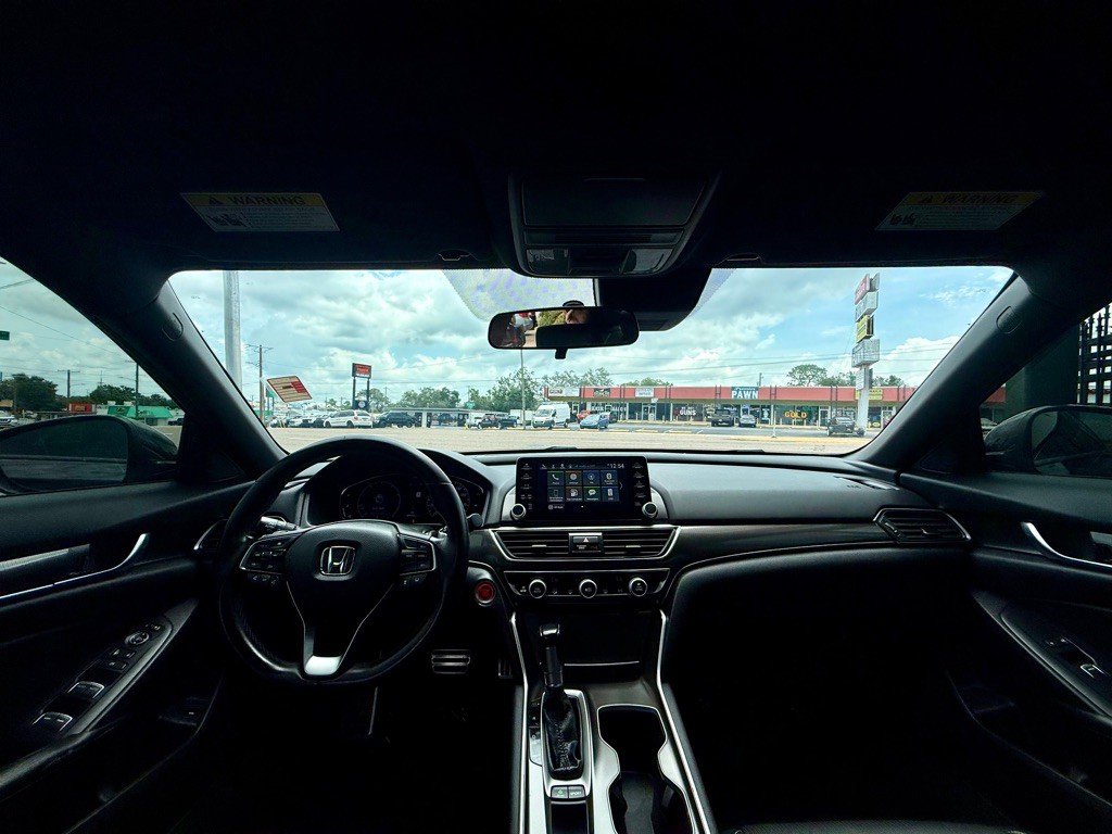 2018 Honda Accord Image 13