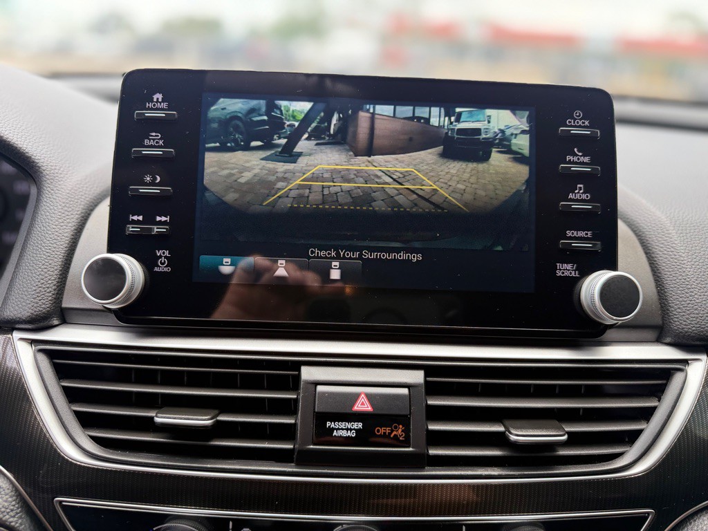 2018 Honda Accord Image 16